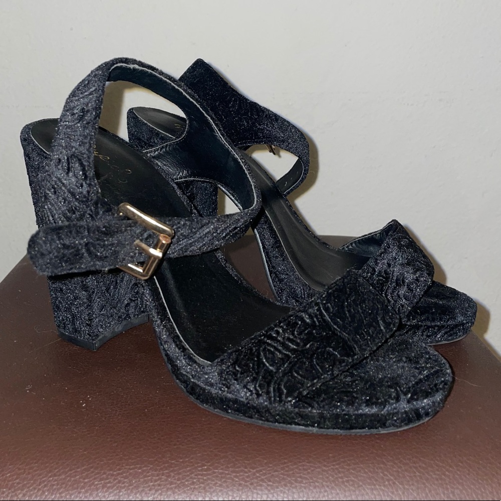 Velvet black heels